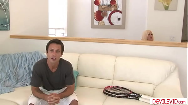 I got seduced by my milf client and made me fuck her hard