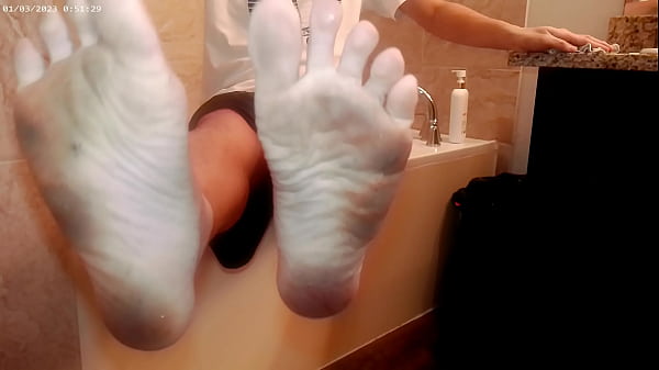 Generally tiding up the Bathroom Housechore work