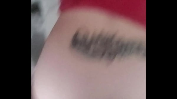 Giving all the BBC in her sister’s bathroom