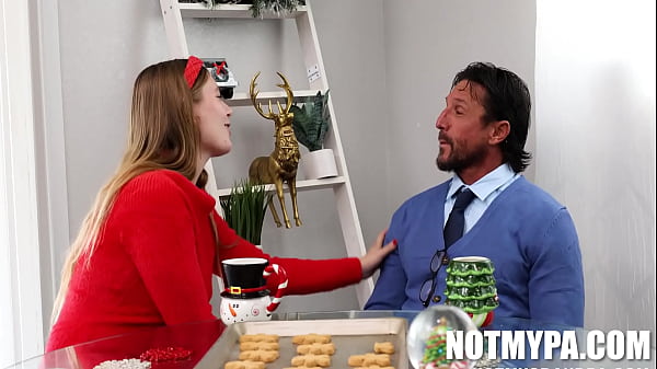 Santa Cock Is Cumming to Town Zoey Zimmer, Tommy Gunn