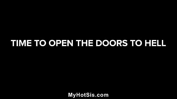 Step Brother Offers Some Hands on Experience for His Stepsister – Myhotsis