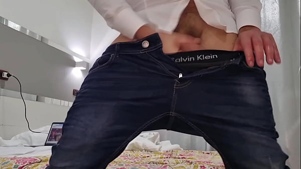 ANSIMA, GEME E SBORRA FORTE | DIALOGO IN ITALIANO – SBORRATA IN PRIMO PIANO CON UN CAZZO ENORME