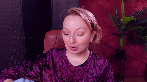 ASMR: popping candy, teeth fetish and medical gloves. Arya Grander