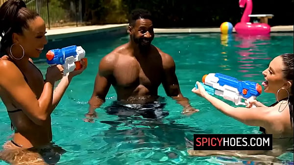 Hot pool party turned into anal threesome – Jane Wilde, Alexis Tae