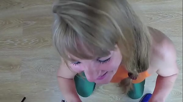 Stepsister cocksucker