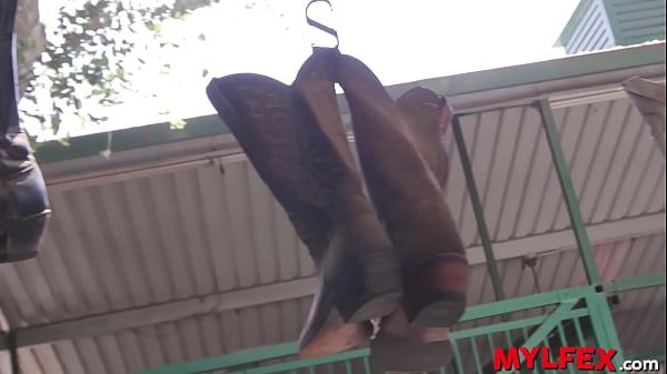 Mylfex – The Raunchy Girls of the Old West