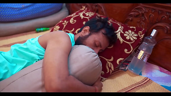 Indian MILF Bhabhi Great Amateur Sex With Her Young Dewar