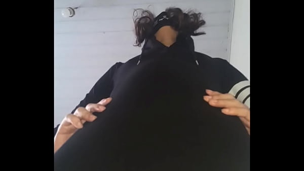 Sugar Flat Girl – Açucarada com muita tesão. Abrindo a Bunda, mostrando os Peitinhos e a Buceta!