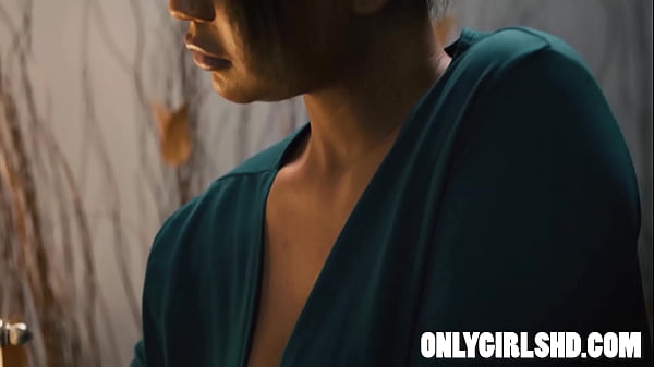 Businesswoman Ryan’s Anal Fest with Secretary Avery in Rule-Breaking Fuck!