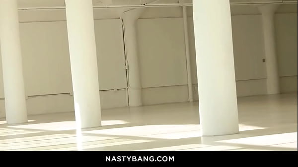 Addison Takes Vince Karter’s Cock In Her Pussy