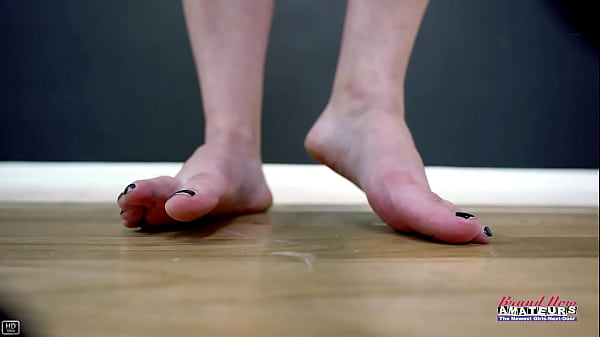 Blue-Eyed Busty Hottie Gwen Gets Banged And Swallows Cum!