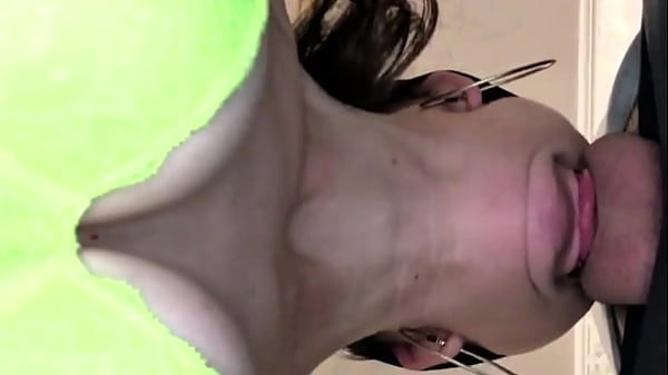 CLOSE UP : Best Milking Deepthroat BLOWJOB for Your Cock – Cum in Throat