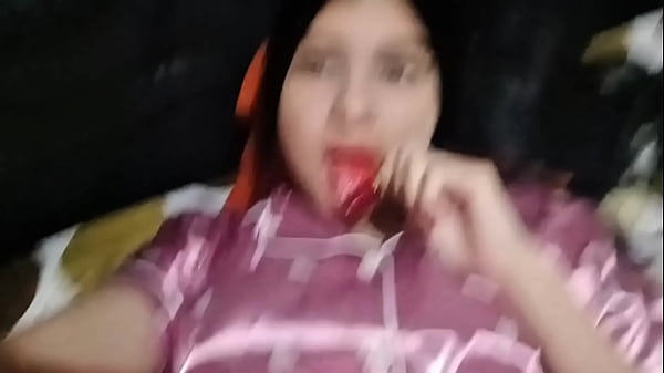 Caliente latina chica despertando solo coño masturbación ( CASERO REAL)