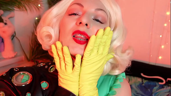 ASMR video – household gloves (Arya Grander)